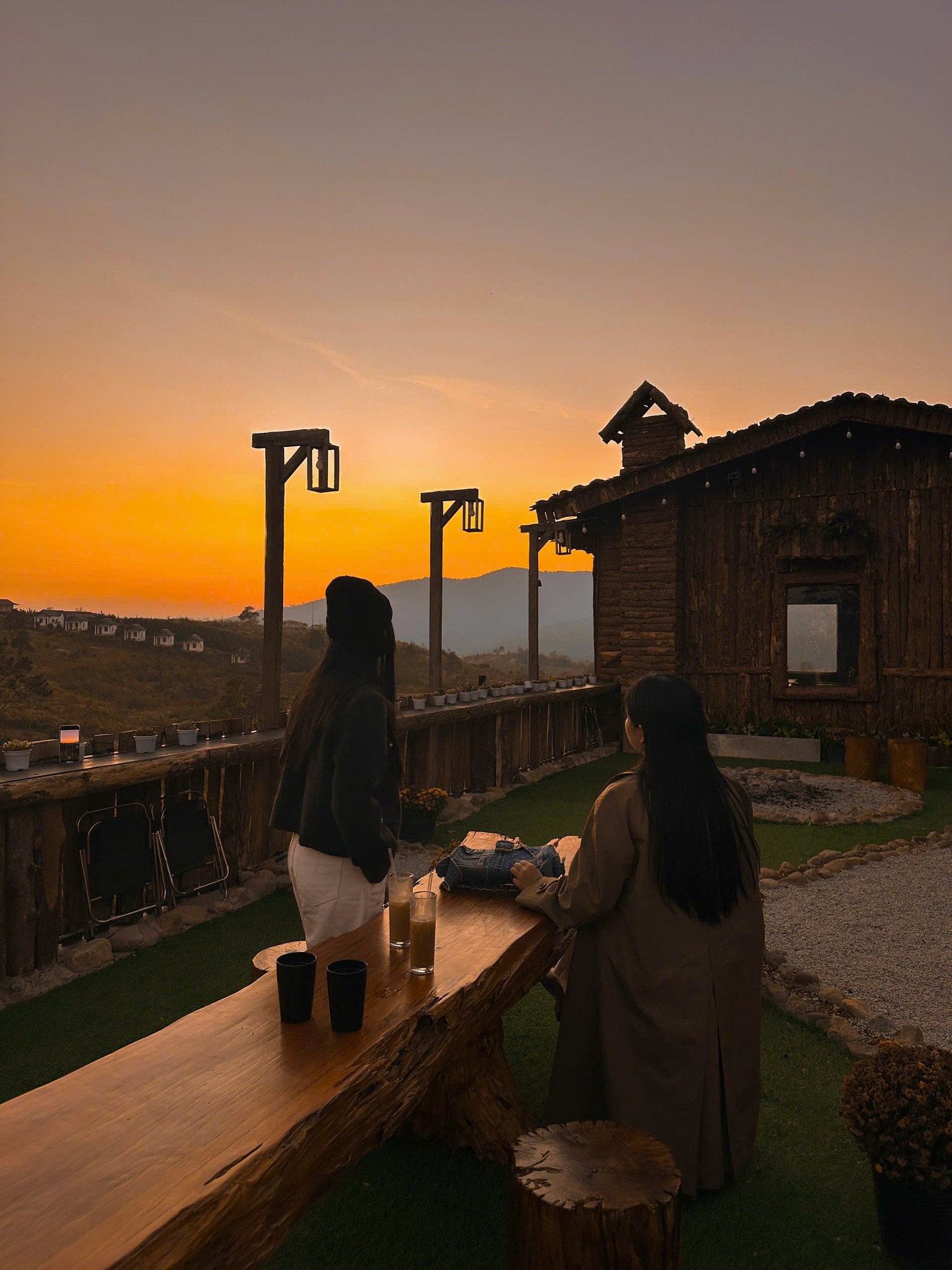 đặt phòng gió homestay măng đen